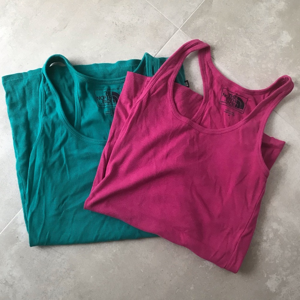 2 North Face tank tops GUC